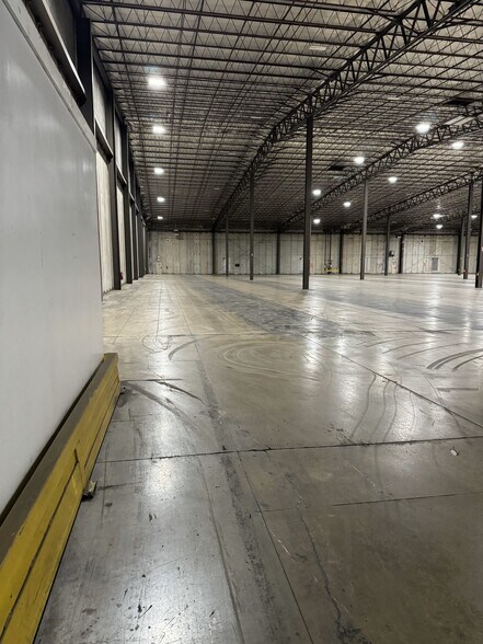 More Photos Of 2294 Molly Pitcher Hwy, Chambersburg Distribution For Lease