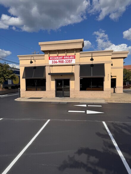 Primary Photo Of 2502 Battleground Ave, Greensboro Fast Food For Lease
