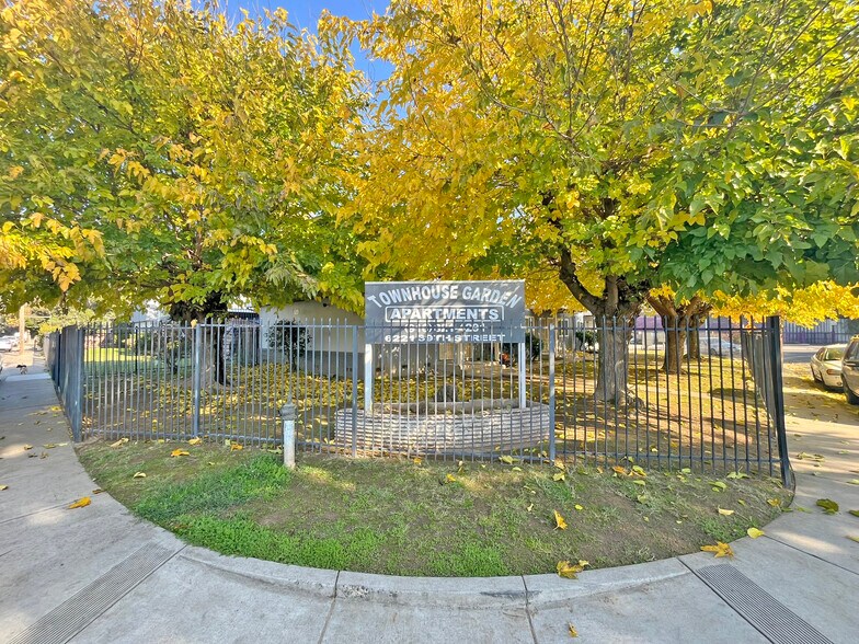 More Photos Of 6221-6225 39th St, Sacramento Apartments For Sale