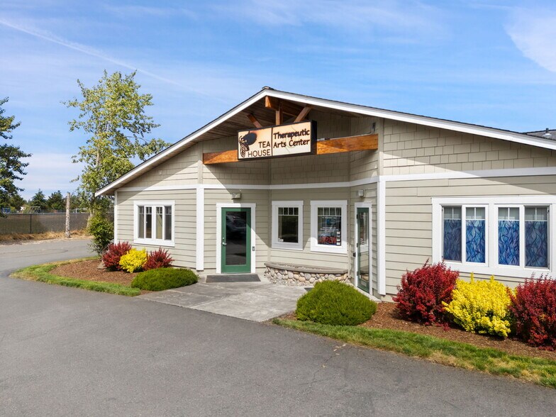 More Photos Of 261043 101 Hwy, Sequim Office For Lease