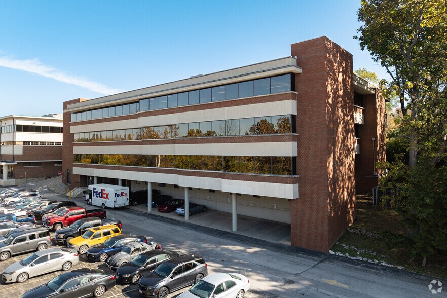 Primary Photo Of 345 Marshall Ave, Webster Groves Office For Lease