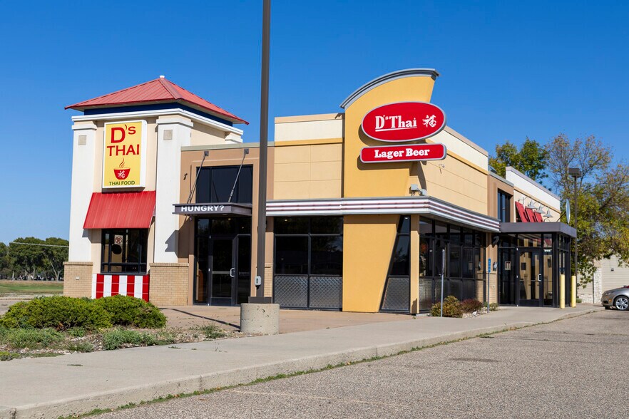 More Photos Of 1201 Susan Dr, Marshall Fast Food For Sale