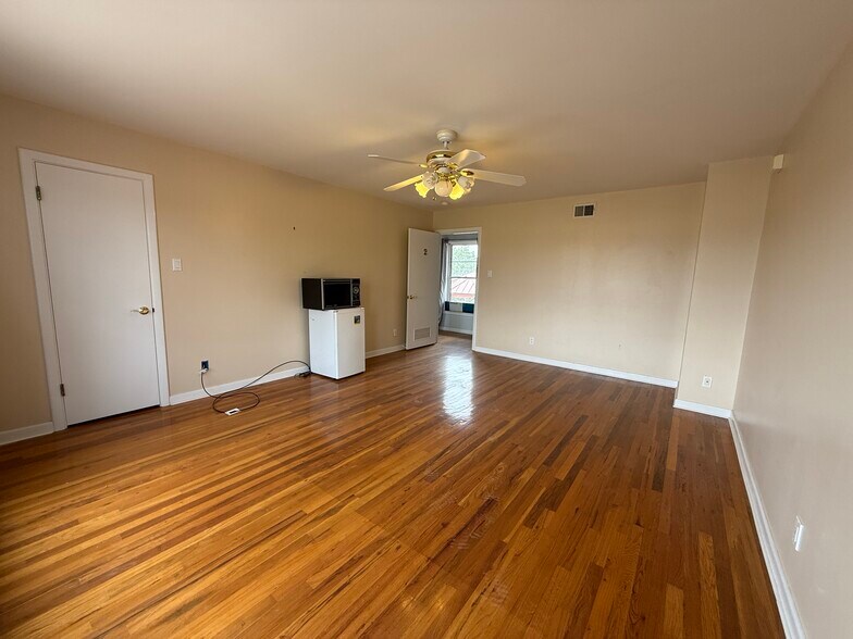 More Photos Of 8610 HWY 17, Balmorhea Specialty For Sale