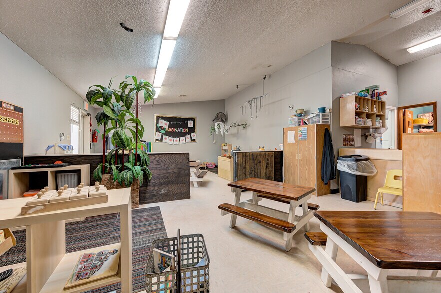 More Photos Of 11801 Southwood Dr, Oklahoma City Daycare Center For Sale
