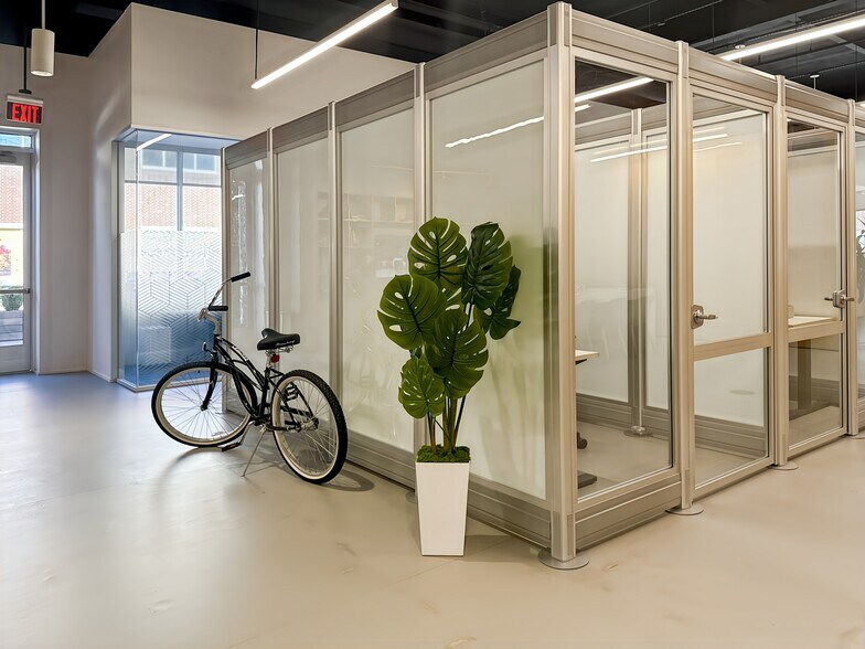 More Photos Of 3300 Dallas North Tollway, Plano Coworking Space