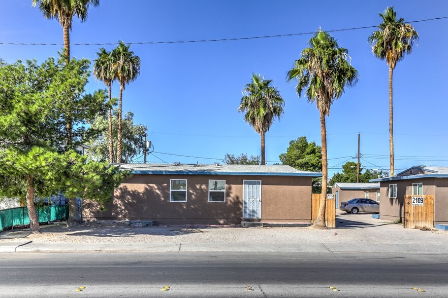 More Photos Of 2117 Donna St, North Las Vegas Apartments For Sale