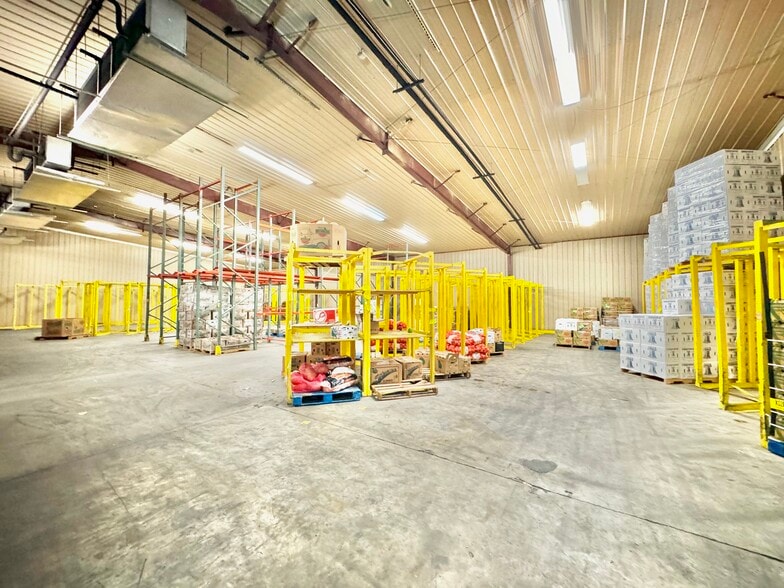 More Photos Of 400 Carver St, Mount Vernon Warehouse For Sale