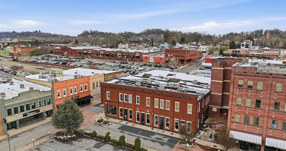 More Photos Of 124 Tipton St, Johnson City General Retail For Sale