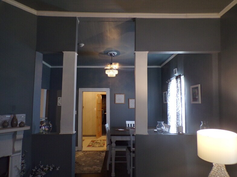 More Photos Of 450 S Oak St, Jackson Storefront Retail Office For Sale