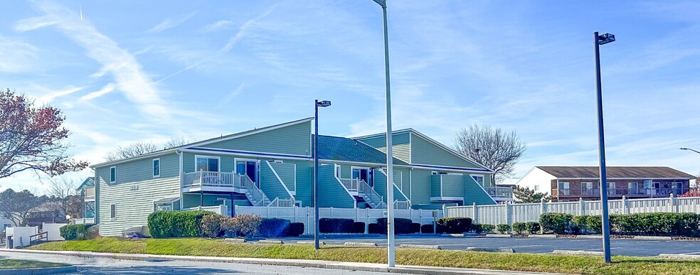 Primary Photo Of 14409 Lighthouse Ave, Ocean City Apartments For Sale