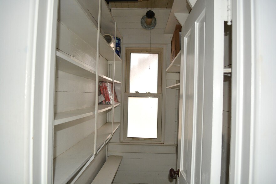 More Photos Of 579 West St, Pittsboro Office For Lease