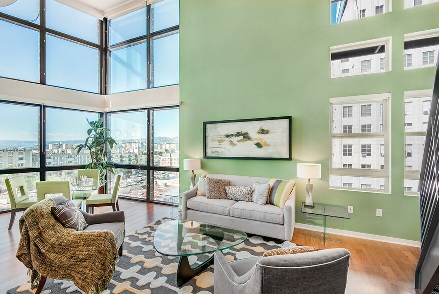 More Photos Of 5200 Wilshire Blvd, Los Angeles Apartments For Lease