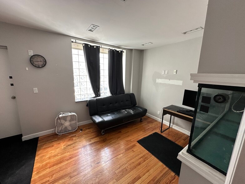 More Photos Of 7618 Rockaway Blvd, Woodhaven Storefront Retail Residential For Sale