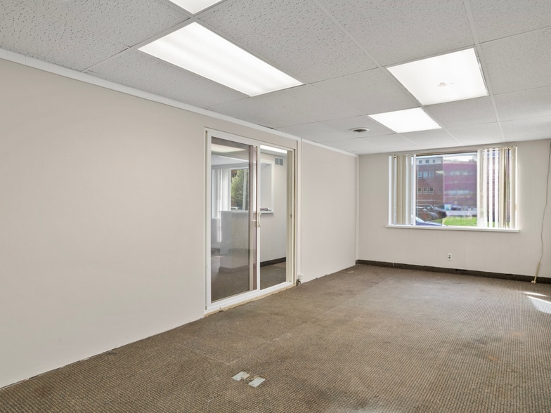 More Photos Of 68 Westfield St, West Springfield Storefront Retail Office For Sale