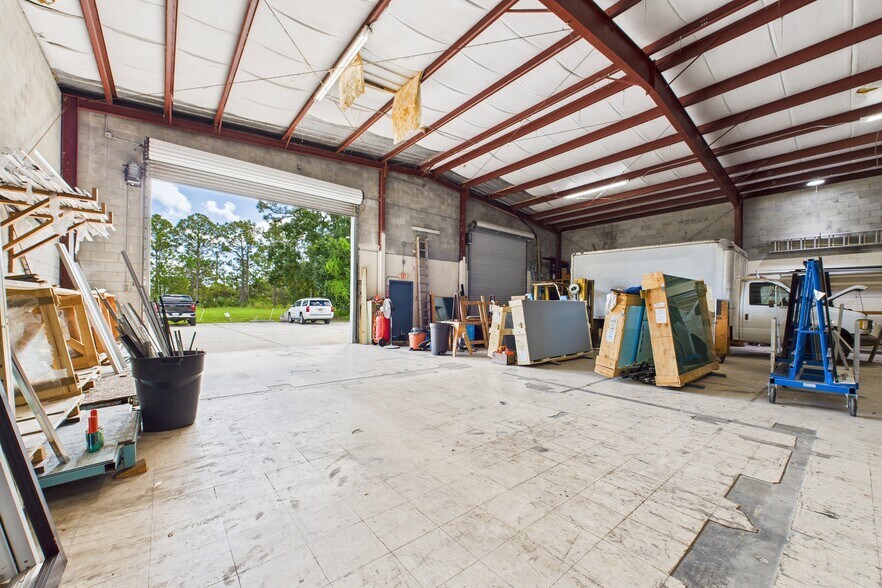 More Photos Of 385 East Dr, Melbourne Light Manufacturing For Lease