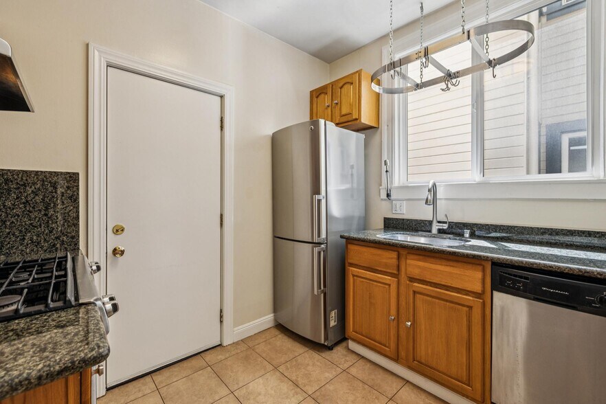 More Photos Of 1133 Webster St, San Francisco Apartments For Sale
