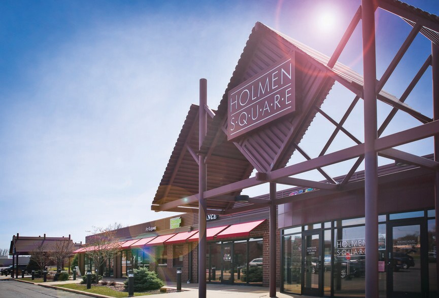 More Photos Of 500 N Holmen Dr, Holmen Health Club For Sale
