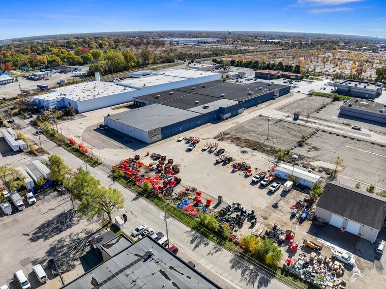 More Photos Of 2010 N Dort Hwy, Flint Service For Sale