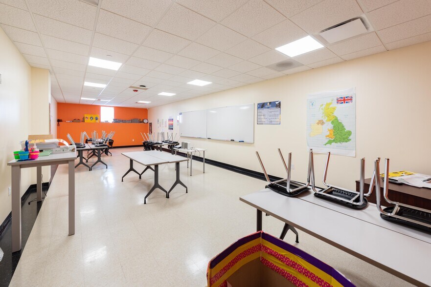 More Photos Of 661 Centre St, Brockton Medical For Sale