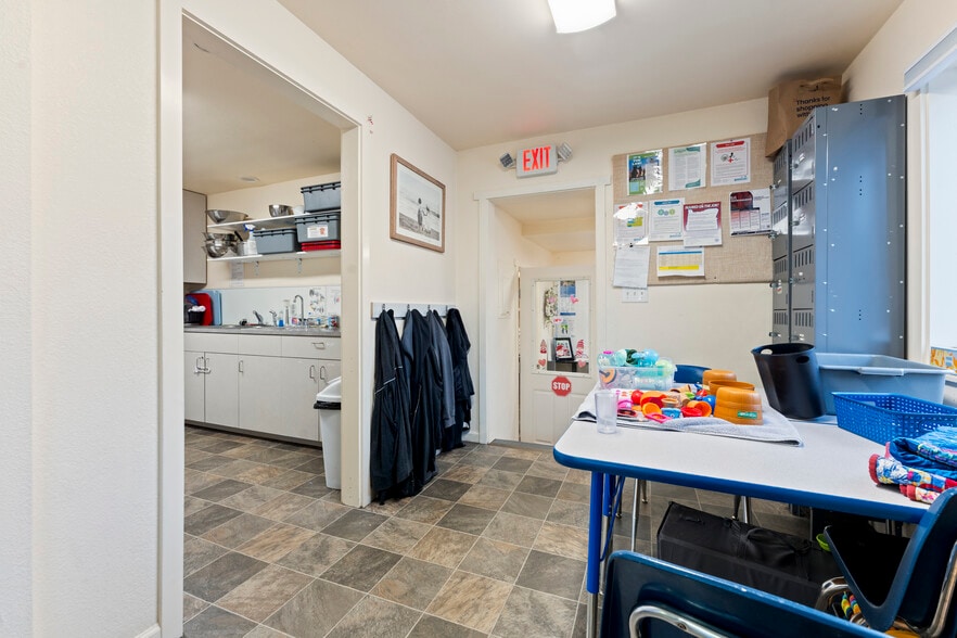 More Photos Of 2125 Coburg Rd, Eugene Healthcare For Sale