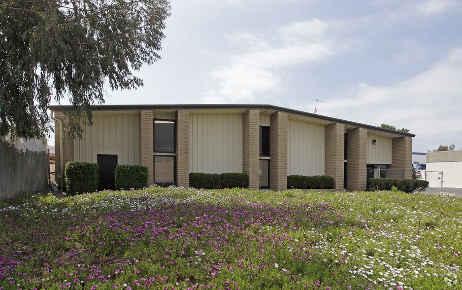More Photos Of 625 Superior St, Escondido Manufacturing For Lease