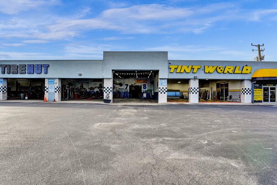 More Photos Of 1260 W Sunrise Blvd, Fort Lauderdale Freestanding For Sale