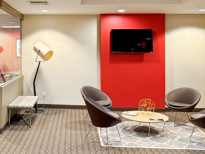 More Photos Of 1650 Market St, Philadelphia Coworking Space