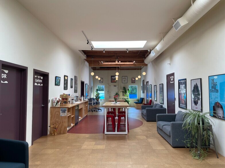 More Photos Of 4212-4218 Santa Monica Blvd, Los Angeles Storefront For Lease