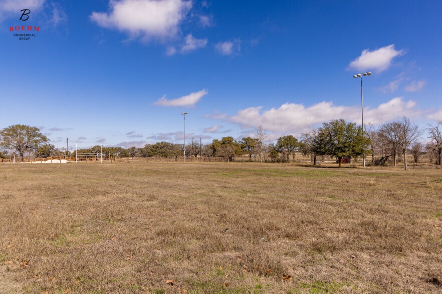 More Photos Of 601 Peterson Farm Rd, Kerrville Land For Sale
