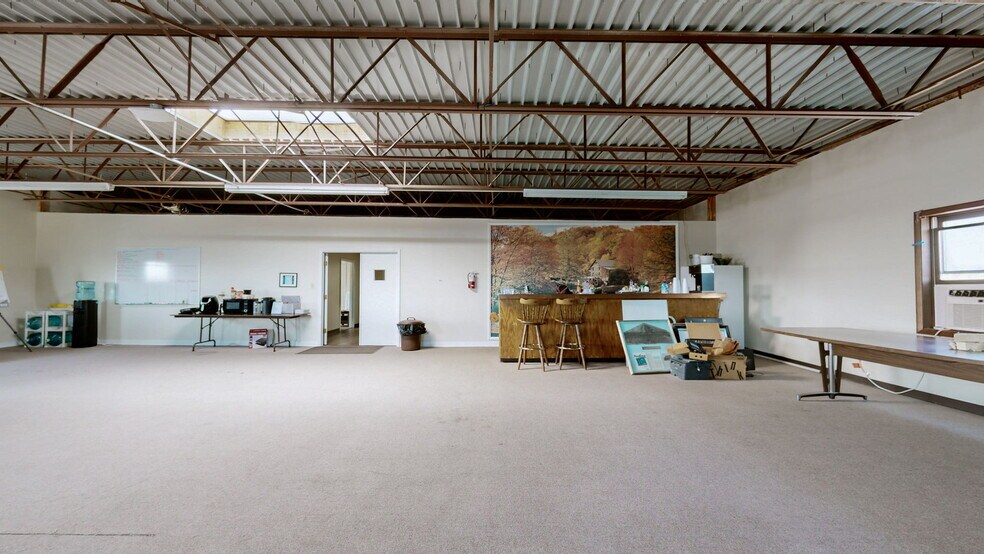More Photos Of 405 Industrial Dr, Mount Juliet Warehouse For Sale