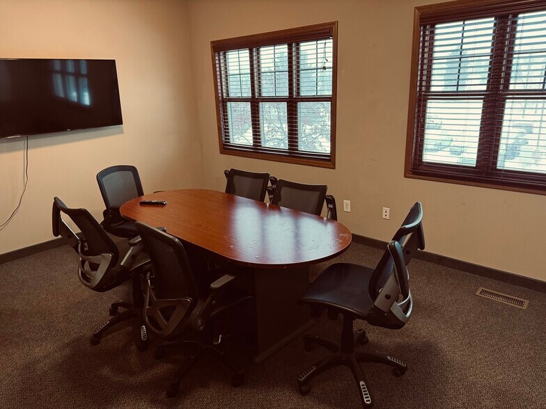 More Photos Of 744 Southcross Dr W, Burnsville General Retail For Sale