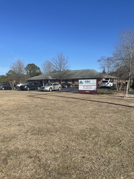 Primary Photo Of 5505 Business Dr, Wilmington Office For Sale