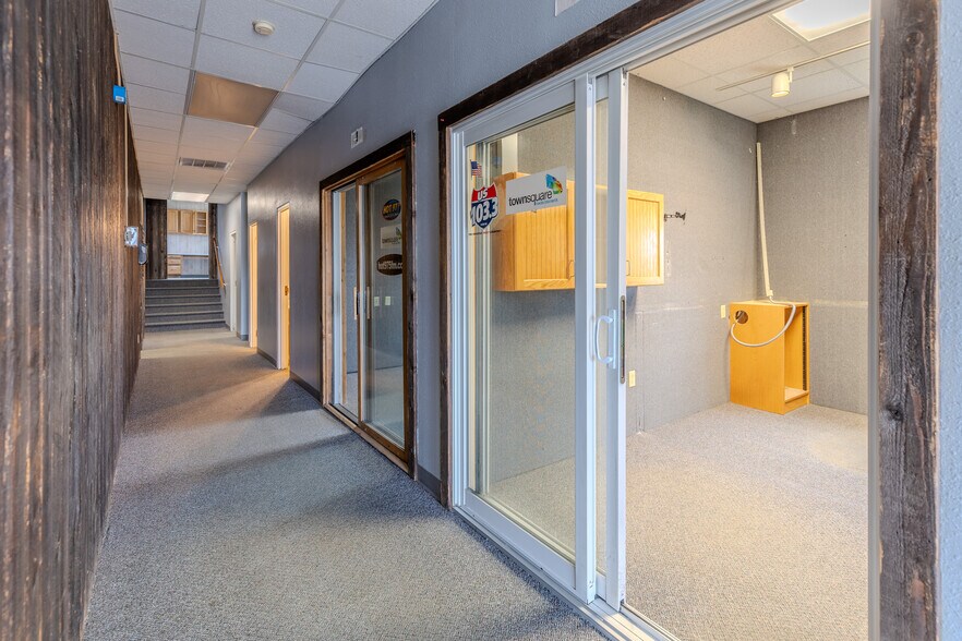More Photos Of 4303 Memorial Hwy, Mandan Movie Radio TVStudio For Lease