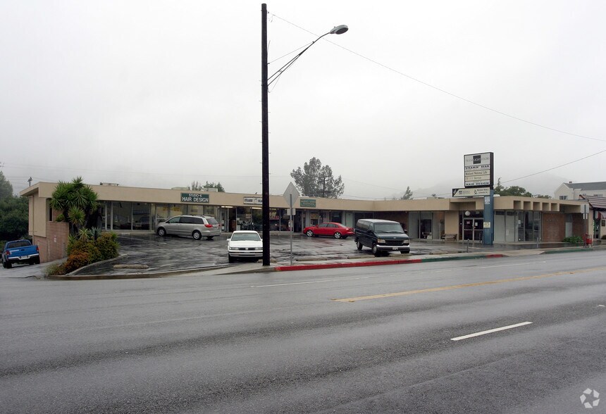 More Photos Of 2652-2662 Honolulu Ave, Montrose Freestanding For Lease