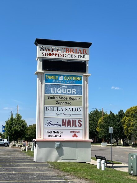 More Photos Of 2303 N Amidon St, Wichita General Retail For Sale