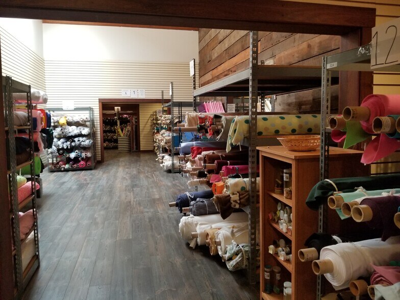 More Photos Of 1805-1807 Eastshore Hwy, Berkeley Warehouse For Lease