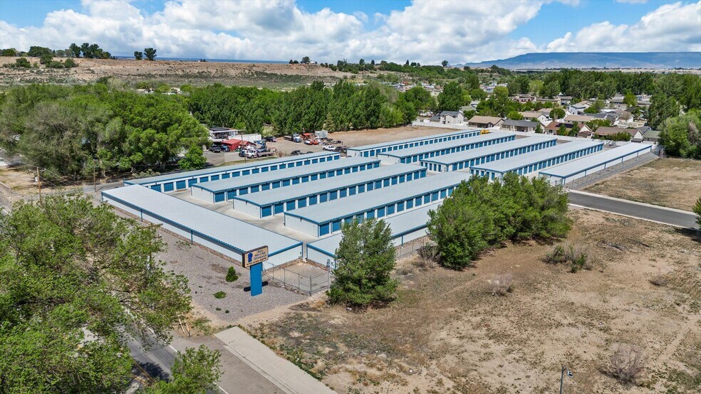 More Photos Of 1141 Sequoia Way, Montrose Industrial For Sale