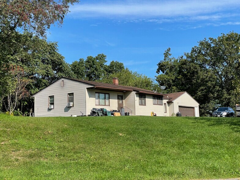 More Photos Of 2850 State Route 17K, Middletown Restaurant For Sale