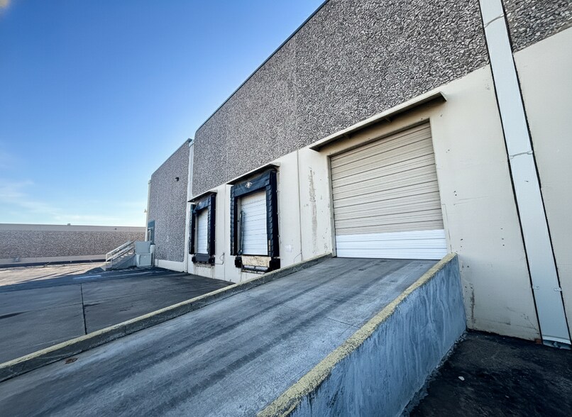 More Photos Of 4210 Will Rogers Pky, Oklahoma City Distribution For Lease