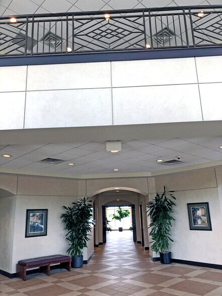 More Photos Of 3020 N Cypress St, Wichita Office For Lease