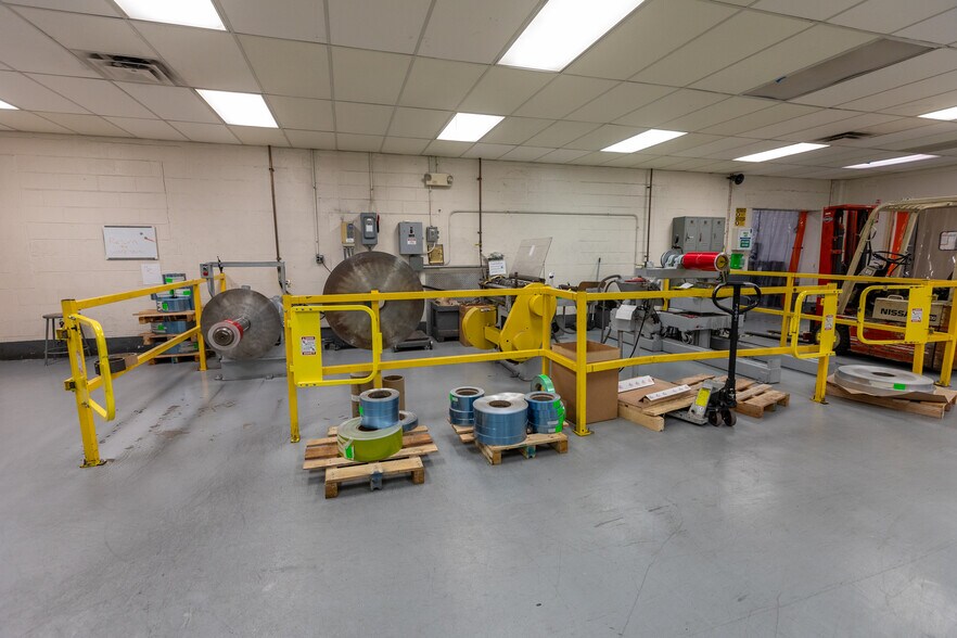 More Photos Of 1649 Castpa Pl, Vineland Manufacturing For Sale