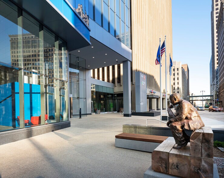 More Photos Of 790 N Water St, Milwaukee Office For Lease