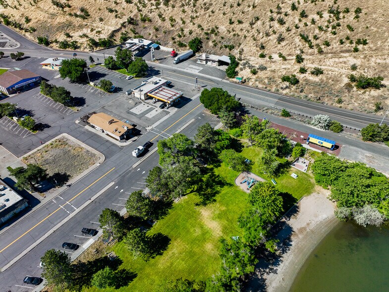 More Photos Of 200 Beech St, Arlington Restaurant For Sale