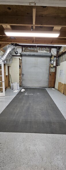 More Photos Of 1133 Industrial Blvd, Naples Manufacturing For Lease