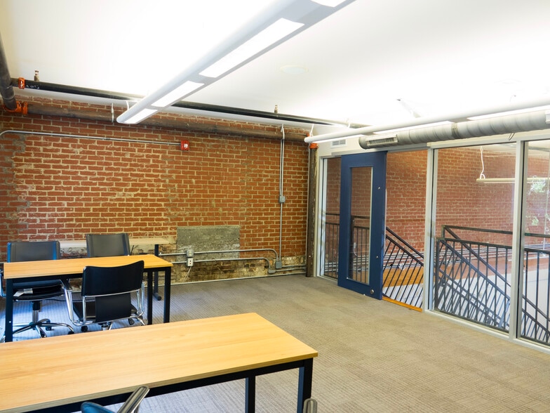More Photos Of 213 Fayetteville St, Raleigh Office For Lease