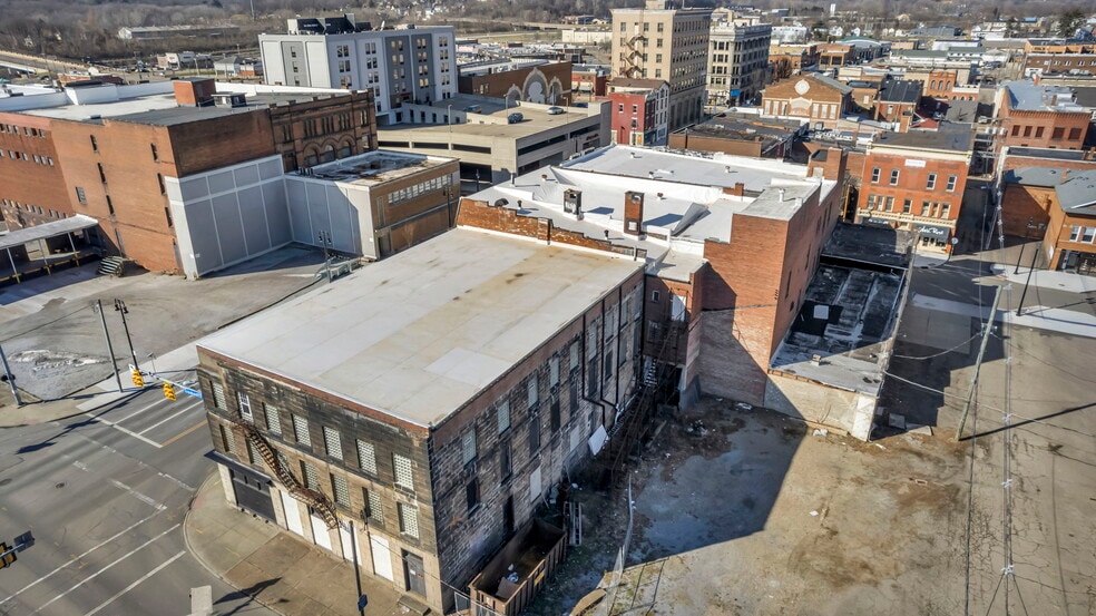 More Photos Of 112-130 Erie St S, Massillon Office For Sale