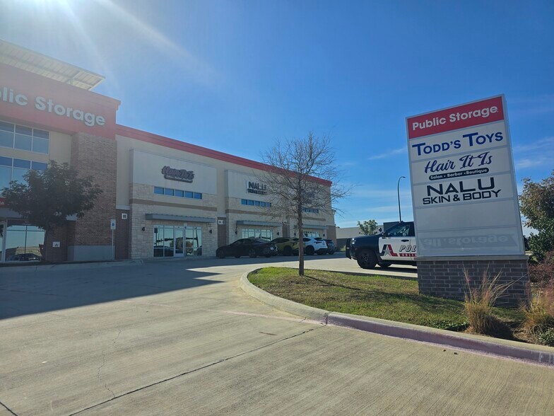 More Photos Of 6221 Joplin Rd, Arlington Self Storage For Lease