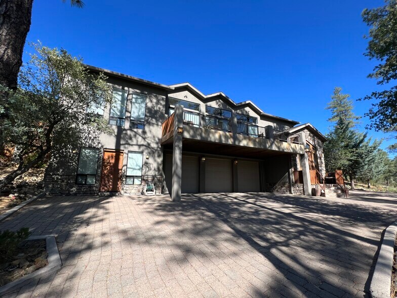 More Photos Of 125 Laurel Ct, Prescott Specialty For Sale
