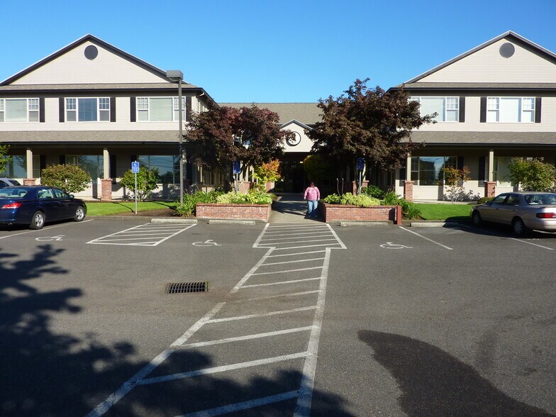 More Photos Of , Oregon City Office For Sale