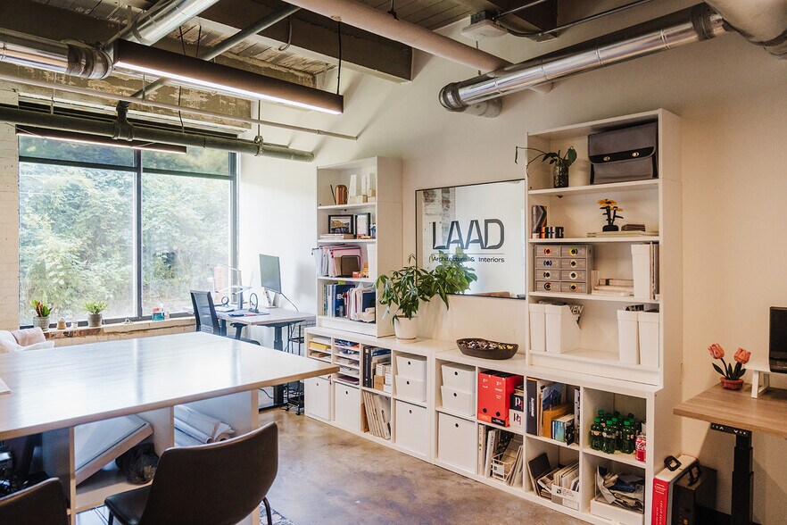 More Photos Of 110 Somerville Ave, Chattanooga Coworking Space